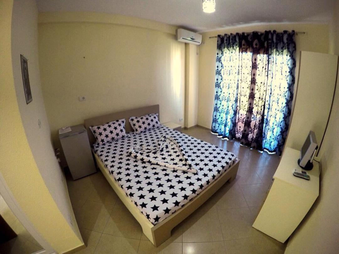 Hotel Comfort Shëngjin Eksteriør billede