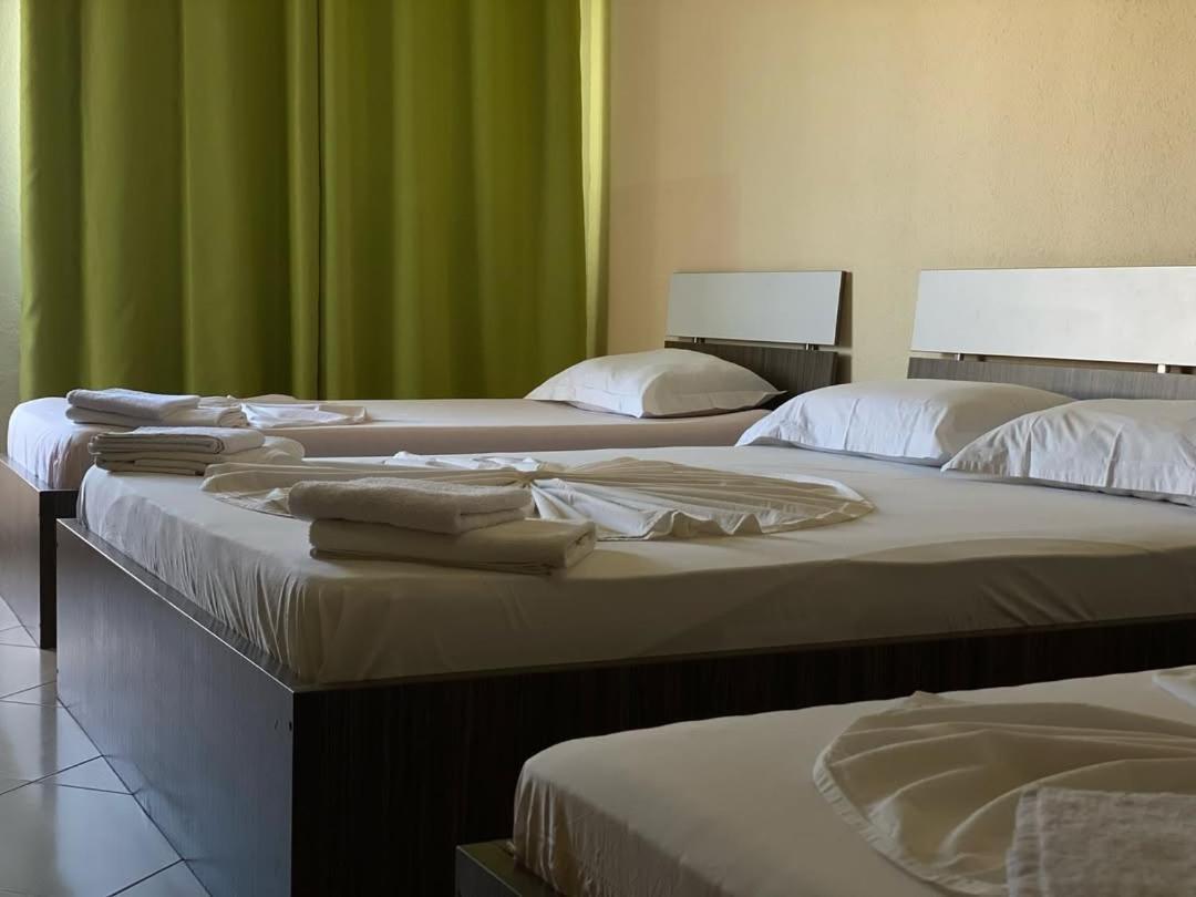 Hotel Comfort Shëngjin Eksteriør billede